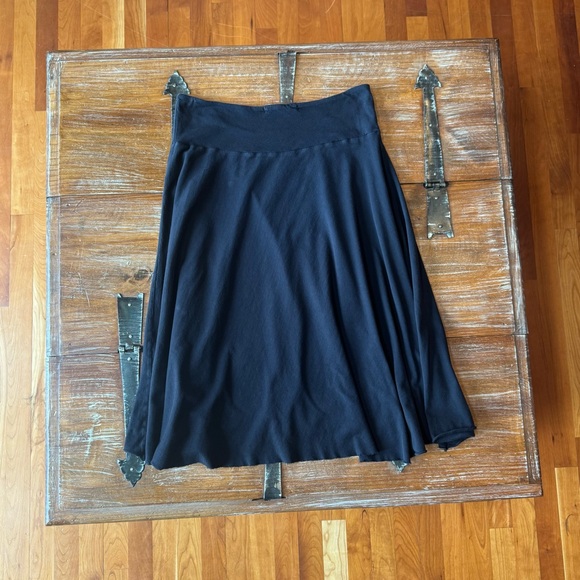 Black A-Line Midi Skirt by Velvet by Graham & Spencer - Picture 6 of 7